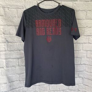 Under armour youth XL Loose fit heat gear short sleeve Crewneck shirt grey&red